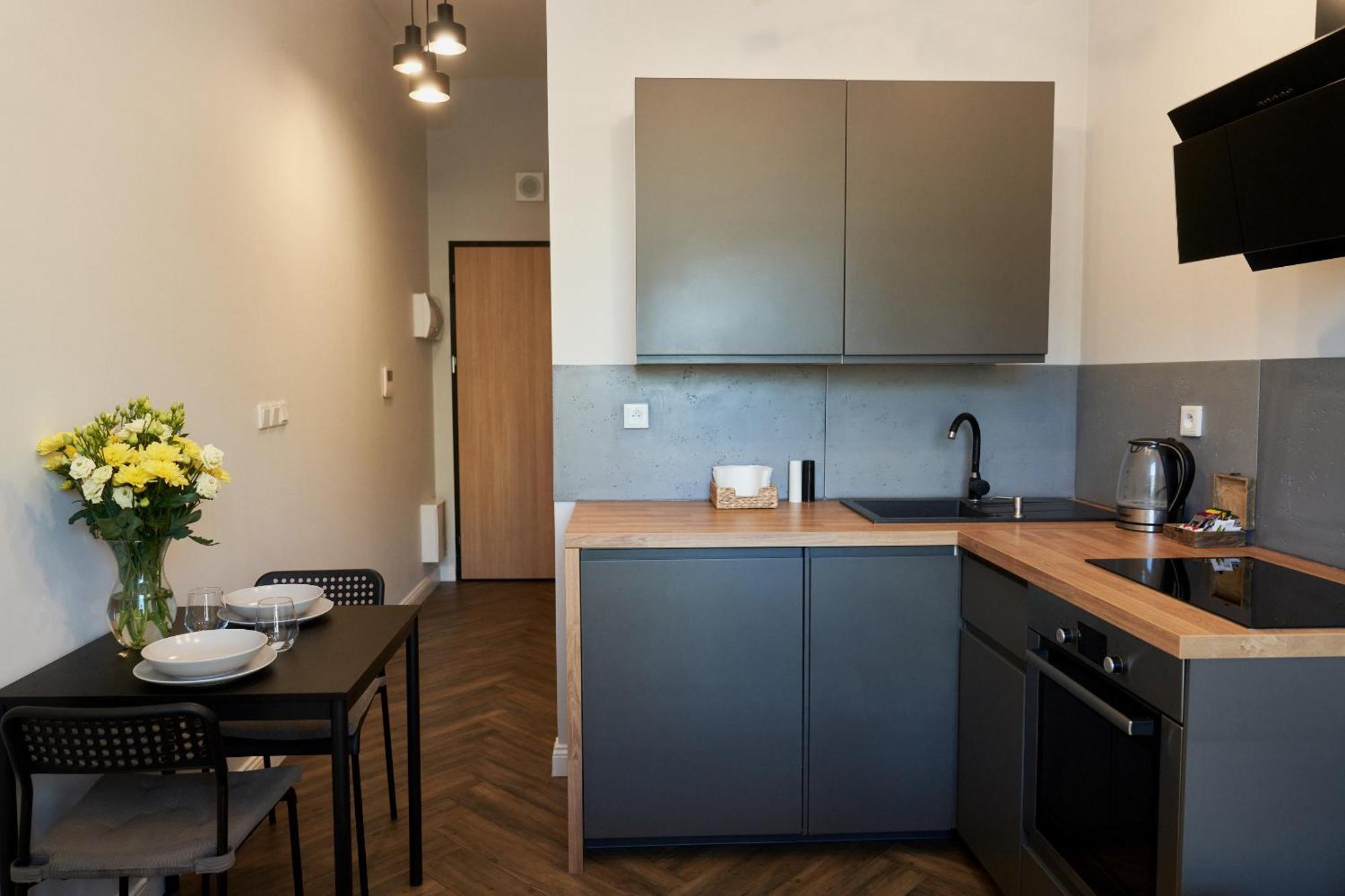 L66 Apartments Варшава Экстерьер фото